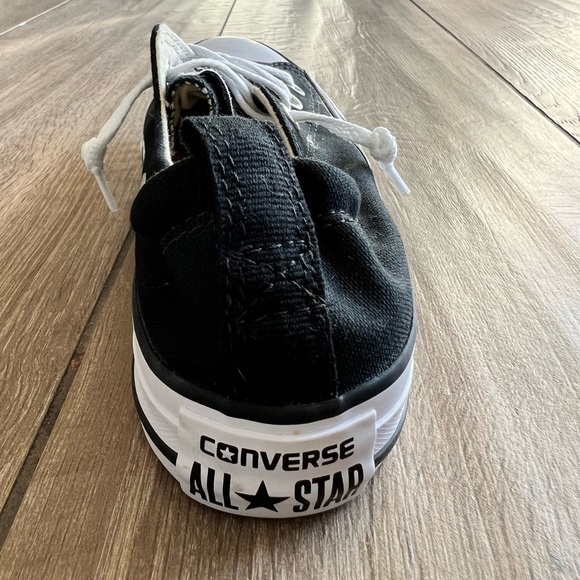 Brand new (w/o tags) Black and White Converse Low Tops Women’s Size 5 - Picture 8 of 12